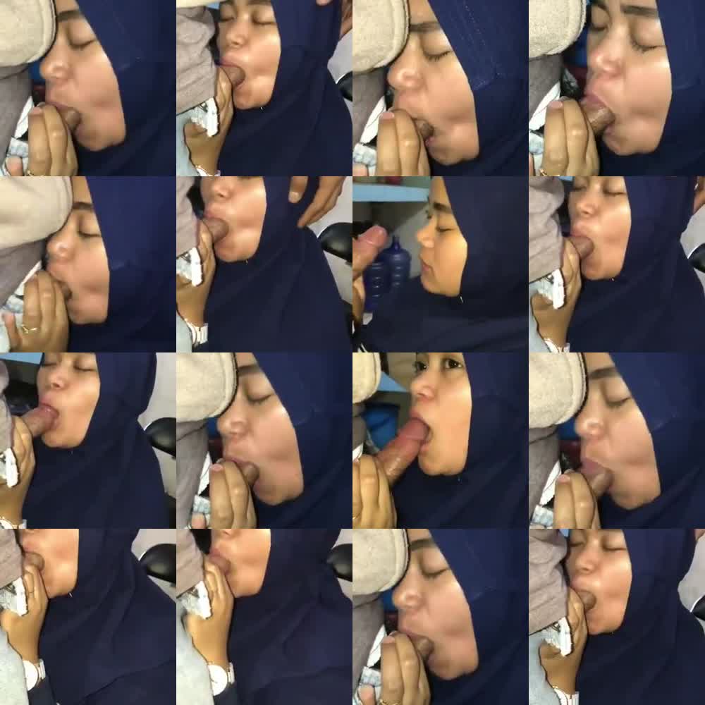 Kerudung Biru Doyan Ngemut